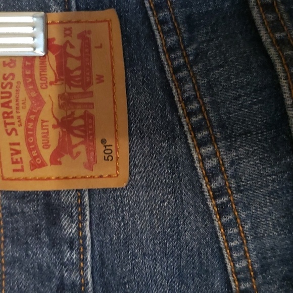 Levi's 501 raw hem regular fit - Picture 8 of 11